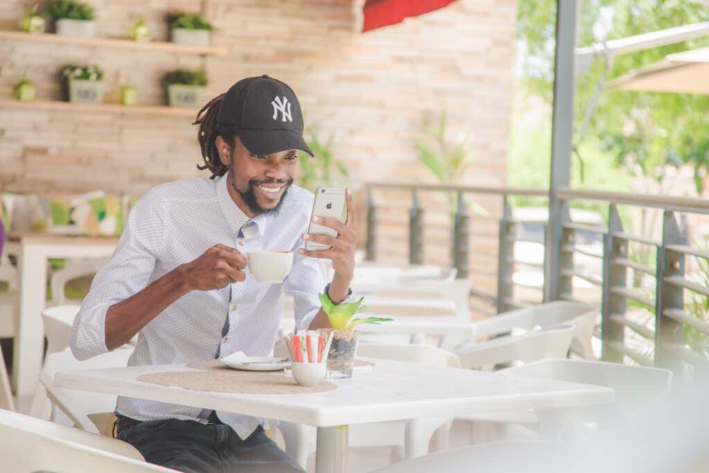 officialJayRox's tweet photo. A glimpse of the joy that music brings into my life. #BankHere https://t.co/Nmtpe5CGVK