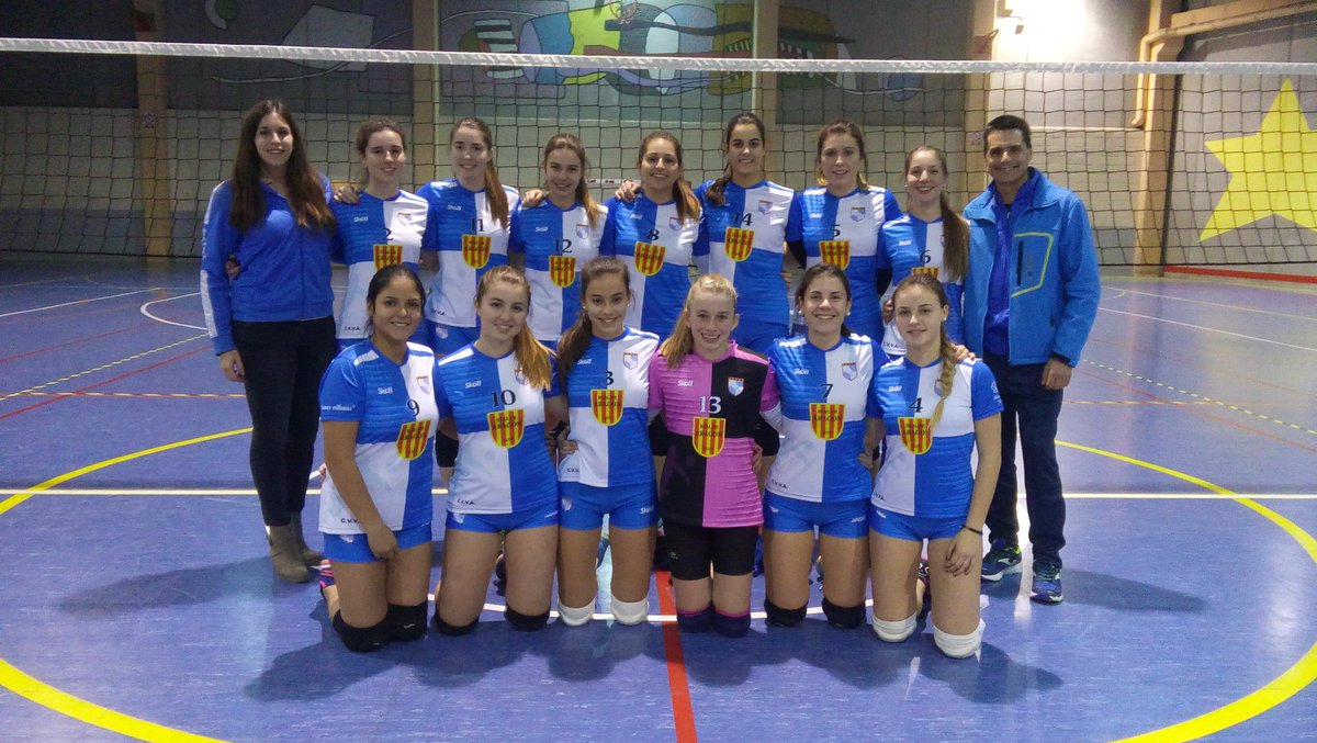 vbalagon_inf's tweet photo. Ultimo y definitivo partido de liga de nuestras chicas de voleibol del Villa de Alagon contra CVZ A, en el que ambos equipos se juegan el pase al ascenso a la liga senior, os esperamos a todos para animar a nuestras villanas el domingo dia 11 a las 4:30 en la portalada https://t.co/LiPGmzcWV2