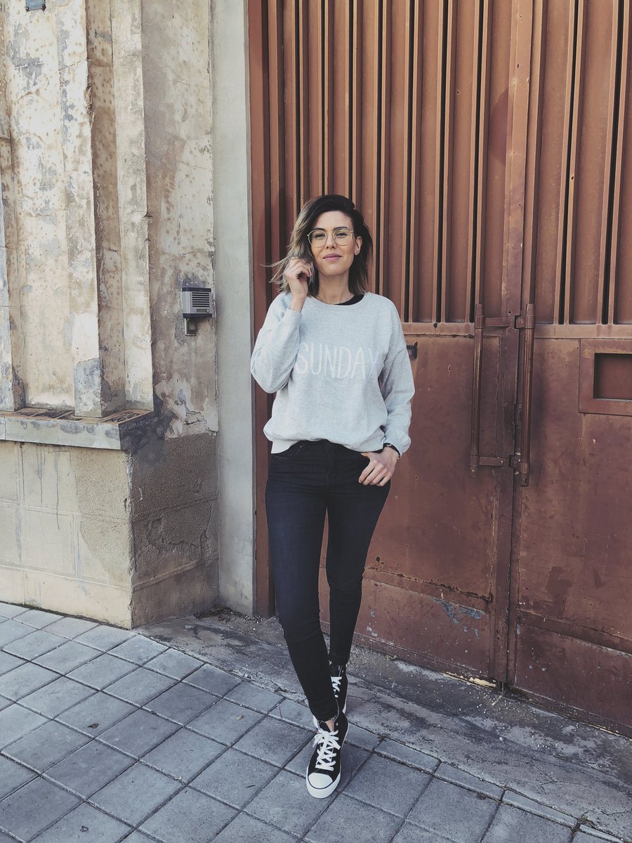 Aisha_Wari's tweet photo. Hoy llevo un total look con varias prendas de la colección #LETSDENIM de Heidi Klum para @lidlespana❤️
¿Habéis picado vosotras con algo?😍
#EsmaraByLidl #EsmaraByHeidiKlum #LETSDENIM #MeGustaLidl #sp https://t.co/ichEMhUncH
