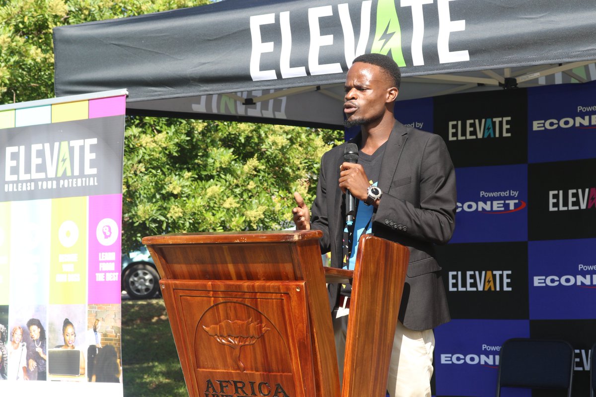 elevateyouthzw's tweet photo. #Elevatei5HubLaunch 
As the day goes by, we have some young and upcoming entrepreneurs doing pitching amazing ideas @fayaz_king @melmudiwa @jneshena1 @munemokudzai4 https://t.co/eU7rIlrXjD