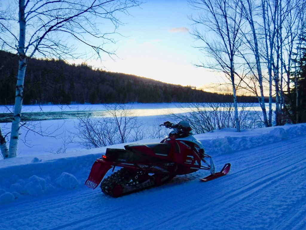 CanuckPS's tweet photo. Day 2 was a great day! 400km here in Quebec. Getting ready for our last rip on the trails today with @toddo77 @mikeheasman @ifixum4fun #Quebectrails #snowmobile https://t.co/5kjn4eG84g