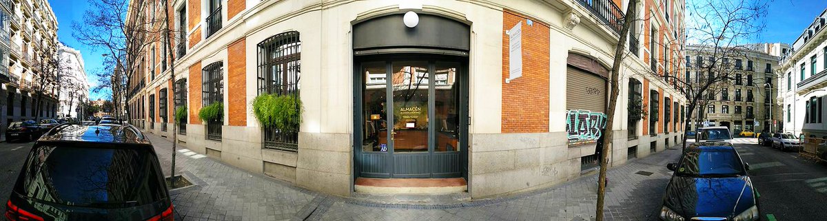 ¡Por fin el sol en la puerta! Aprovechad y lanzaos a las calles, que mañana vuelve la lluvia. Te esperamos en almacenalquianhoptimo.com/contacto