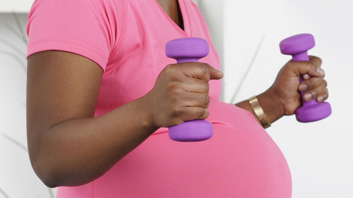 On this week's #fitandfearless #podcast 👇

<a href="/thegirlgains/">Girl Gains</a> talk exercise pre and post pregnancy - plus, why your baby could be your new gym buddy 👶

With:

💪 <a href="/Couchto5K/">Couch to 5K®</a> founder Laura Hamzic
💪 <a href="/bumpsandburpees/">Bumps & Burpees</a> co-founder <a href="/charlielaunder/">Charlie Launder</a>

Download 🎧:  bbc.in/2Fngfkl