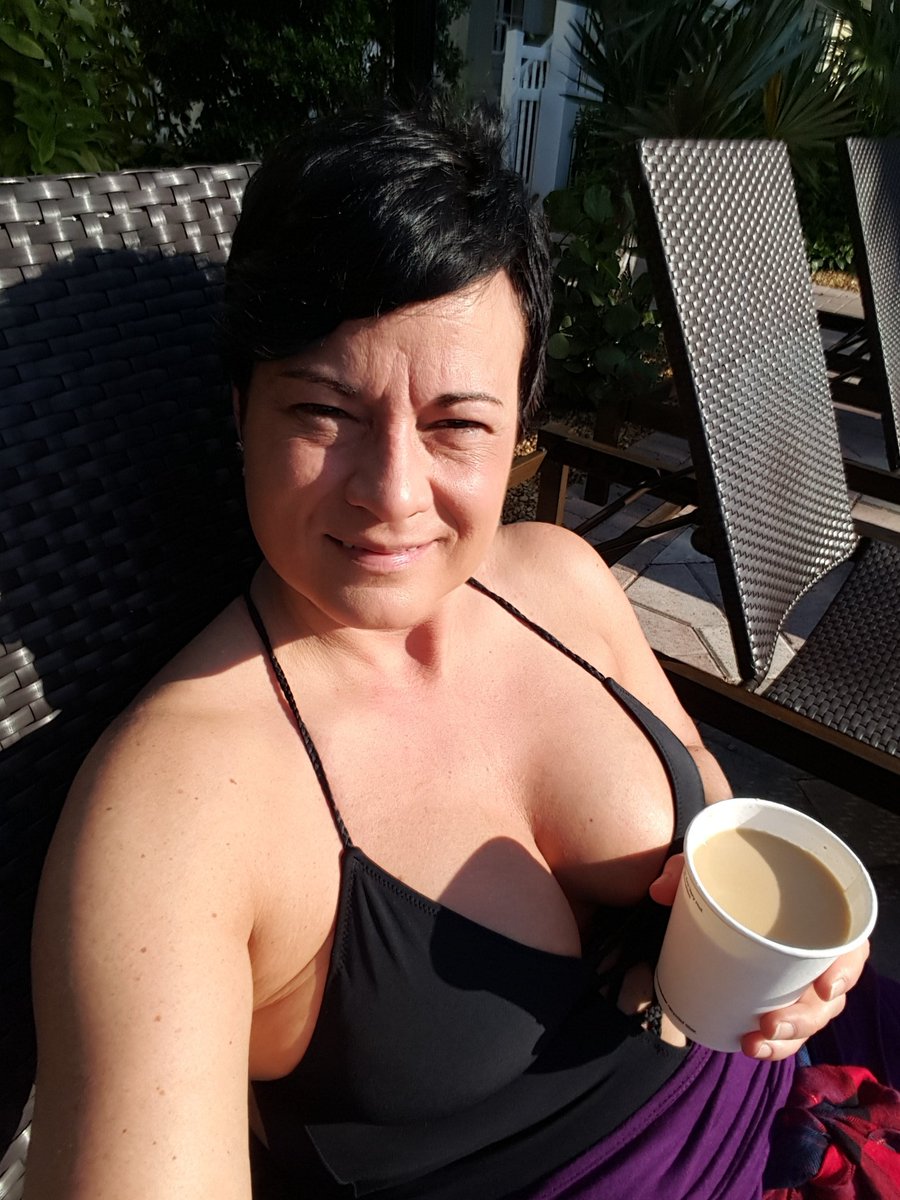 rntrimom's tweet photo. #sunnotsnow#bestmorning coffee
#KeyWest https://t.co/t7gNmKVIzY