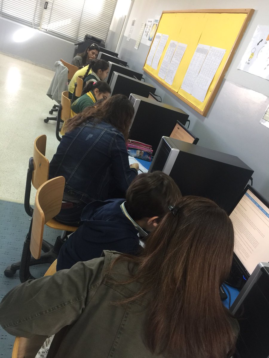 MirnaMekkaoui's tweet photo. Voilà comment les apprenants ont trouvé les réponses aux questions concernant les catastrophes naturelles # visite des parents # recherche # investigation # enthousiasme #CE2B @Hhhsinfo @dina_jradi @mounaassi2016 @rasha_hd https://t.co/PemvqUF0rI
