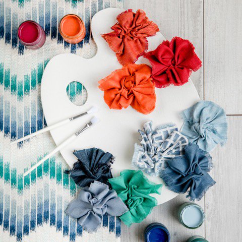 jamesharefabric's tweet photo. The NEW Gallery collection is inspired by the images, energy and colour of the Impressionist painters #jameshare #JHSS18 https://t.co/IFHC25Jv4A https://t.co/sX5VgpGk1a