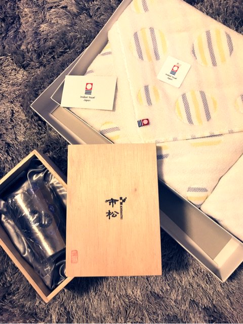 Vasagey_Bot's tweet photo. 【藤川朋樹】 贈り物 https://t.co/3uuGyuvQZ8 #vasagey https://t.co/E8PrMarC0L