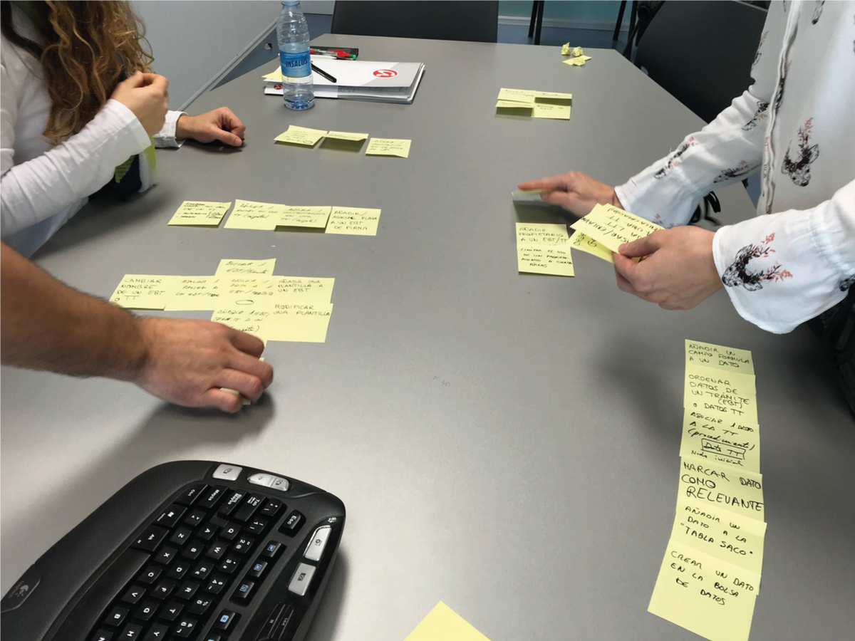 Difacil_UX's tweet photo. Hoy está siendo una productiva jornada en cliente, trabajando y definiendo la arquitectura de la información, contenidos, tareas ... #Difácil #Usabilidad #ExperienciaDeUsuario #ux #SumandoUX
https://t.co/Iau6yryp6h https://t.co/YAsIYIOEVc