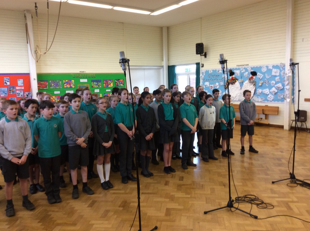 wesharpenden's tweet photo. Year 6 completing the CD. Fabulous as always. https://t.co/pwyptQ0y1Y