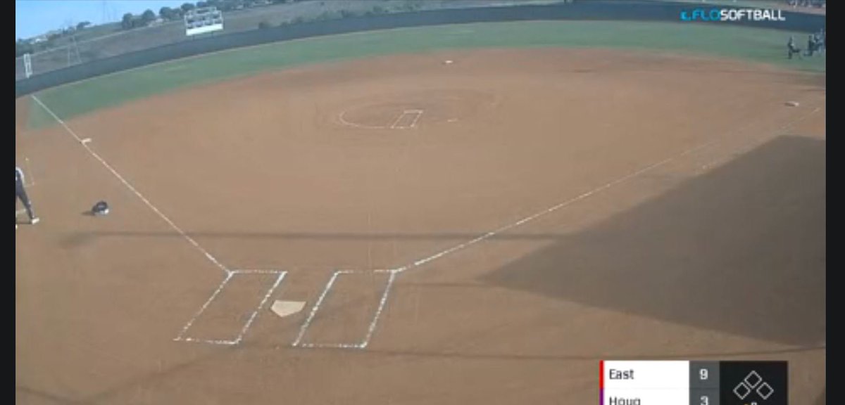 karieloeser's tweet image. Paid $30 for a @FloSoftball subscription so I could watch @CUJacketsSB in Florida. Instead, I'm staring at a frozen screen. Thank goodness for live stats to let me know I'm missing a good game. #TheSpringGames