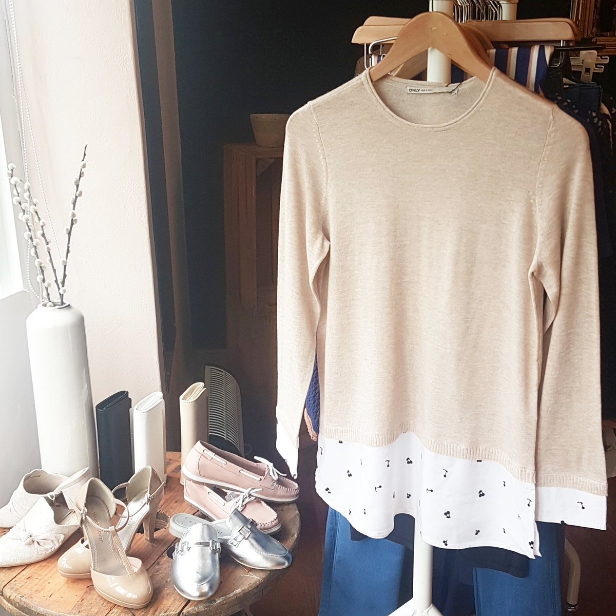 Ni'n gyffrous i groesawi Eisteddfod Rhyngol i Llambed, bydd na gostyngiad myfyrwyr penwythnos ma! <a href="/Golwg360/">Golwg360</a> <a href="/UWTSD/">University of Wales Trinity Saint David</a> <a href="/nus/">Nirmam Sandesara</a> #yagym