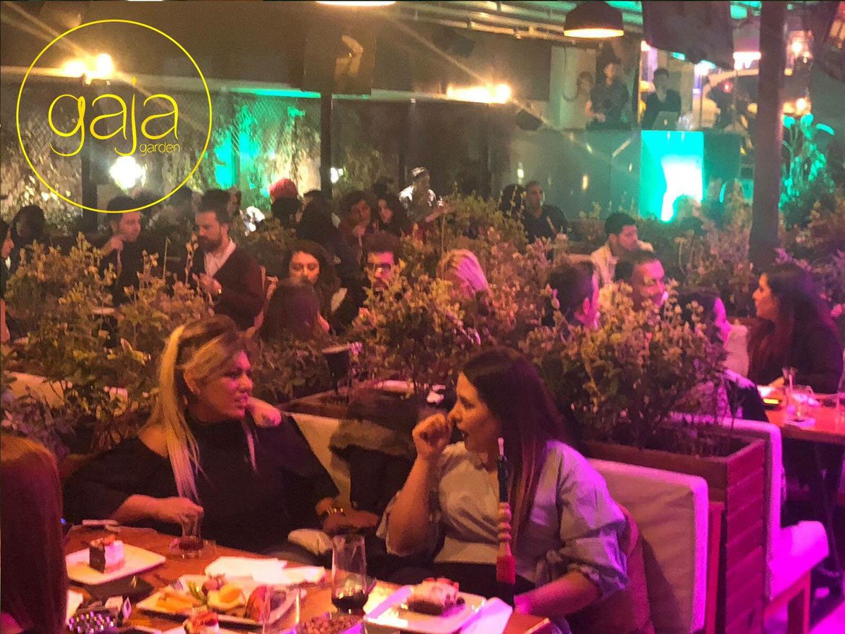 Canlı dj performansı,lezzetli yemekler, bol dumanlı nargileler, içinizi ısıtacak mis kokulu kahveler ve daha fazlası... #8Mart