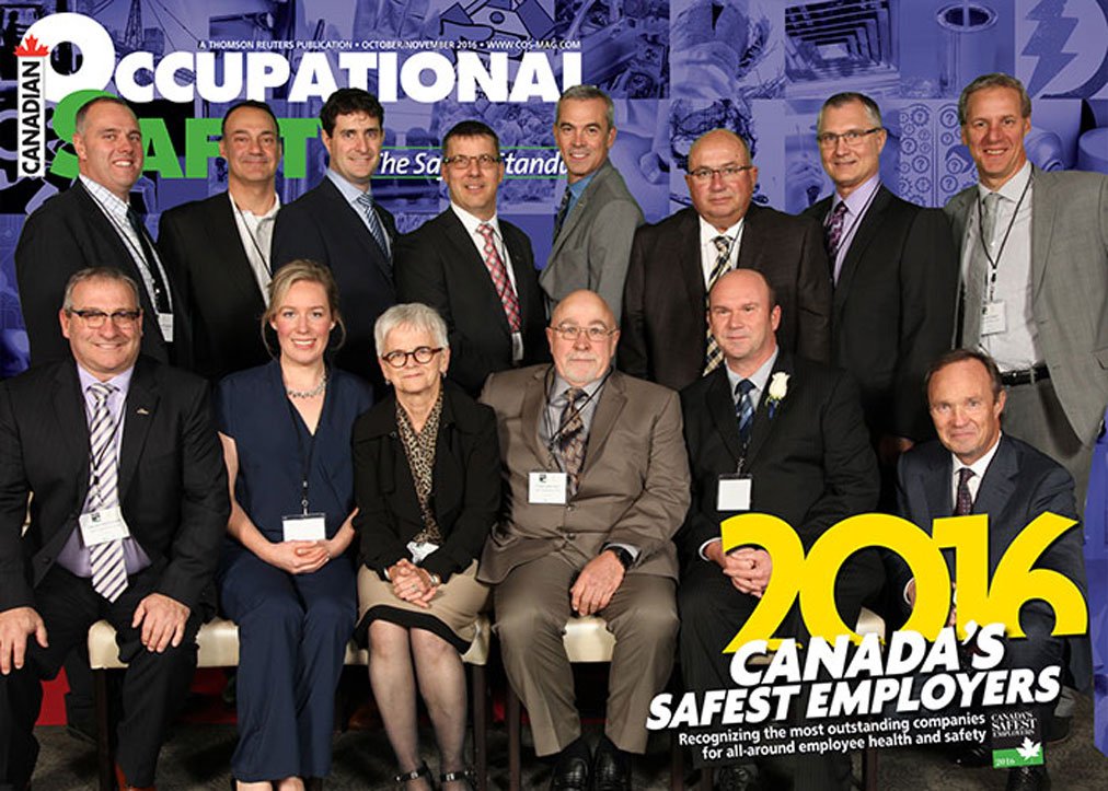 agnicoeagle's tweet photo. Did you know that Agnico Eagle’s Meadowbank mine was recognized as one of Canada’s Safest Employers in 2016 due to an astounding 5,300,000 hours worked without a lost-time injury? Read the full story in our blog here: https://t.co/y6wCCxn4RA #Safety #CSE2016 #WednesdayMotivation https://t.co/QctTsiHoT7