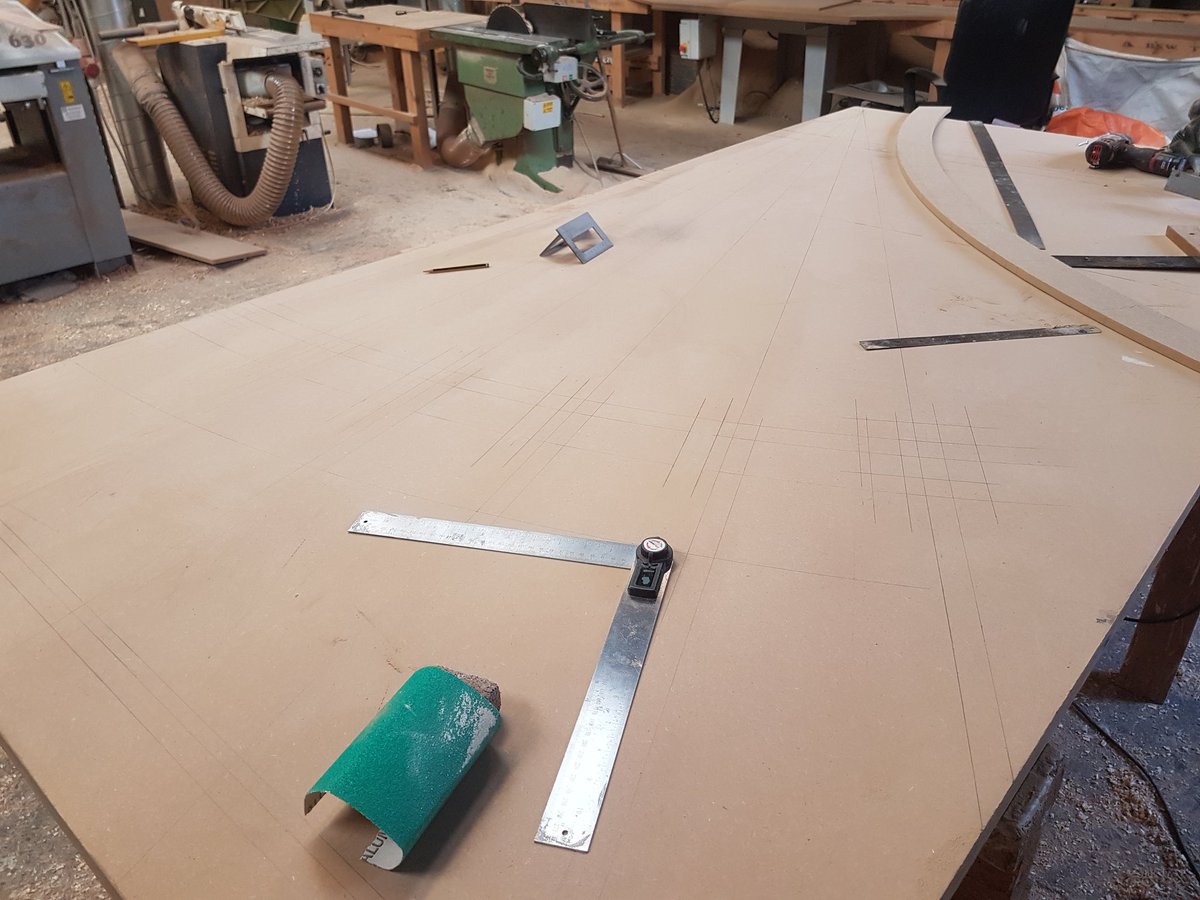 renshawjoinery's tweet photo. Bit of a side project ongoing, curving stair stringers, interesting.......🤔🤔 https://t.co/uR8zBix0SH
