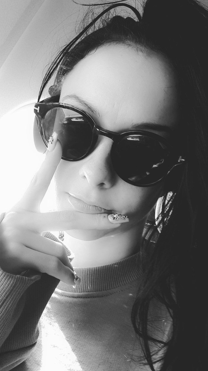 🛬🛫🛬🛫 #thongthursday #rumpsteak #humpday #britishairways #ivypark #milehigh #blackandwhite #tomford  <a href="/GlamLdn_/">GlamLondon</a> #toiletselfie #skyhigh