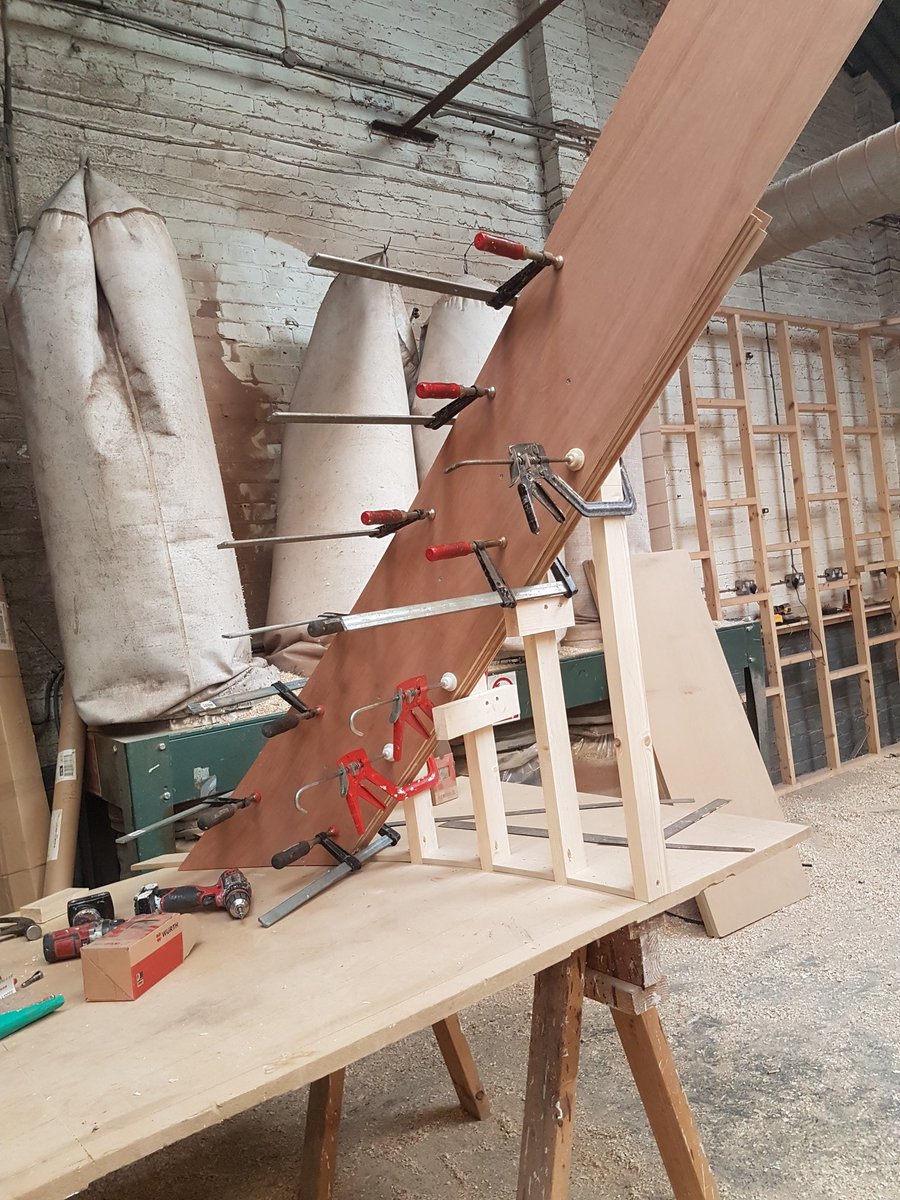 renshawjoinery's tweet photo. Bit of a side project ongoing, curving stair stringers, interesting.......🤔🤔 https://t.co/uR8zBix0SH