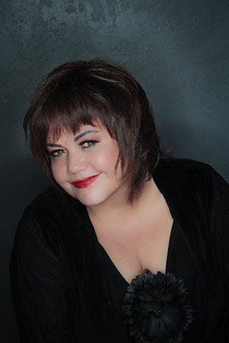 DarlingTrust's tweet photo. Fancy dinner with @TannieEvita, @JennyMorrisChef, entertainment by Godfrey Johnson &amp; Nicholas McDiarmid &amp; comedienne @Meiringlizz as MC? Book asap for the Darling Trust Dinner &amp; Auction on 4 May at @EvitaSePerron, via tasha@thedarlingtrust.org. Only 100 tickets available! https://t.co/oJcCwdjifW