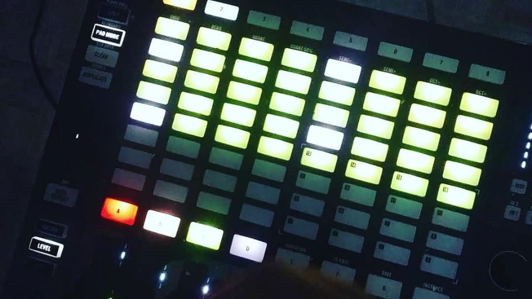 SoundOracle's tweet image. Instagram post by Beatz-n-Barz @beatznbarzshow • #percussionloops from @soundoracle #soundoracle.net @unquantizedpodcast #beats #instrumentals #djluckeelefty #luckeeleftyproductions #mrigotbeats #maschinejam #maschinemasters #sampling goo.gl/FKg8xU