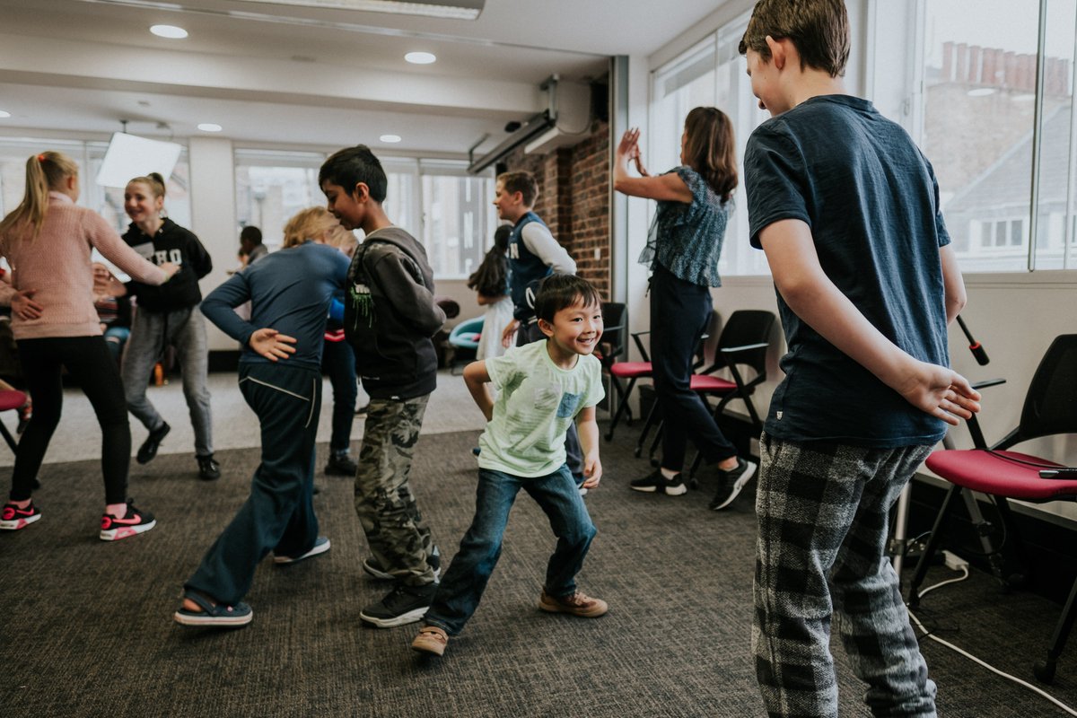 When you're a parent of a young performer, the licensing laws can feel a little hard to navigate. Start here, with the key essentials of performance licences ➡️spotlight.com/news-and-advic…