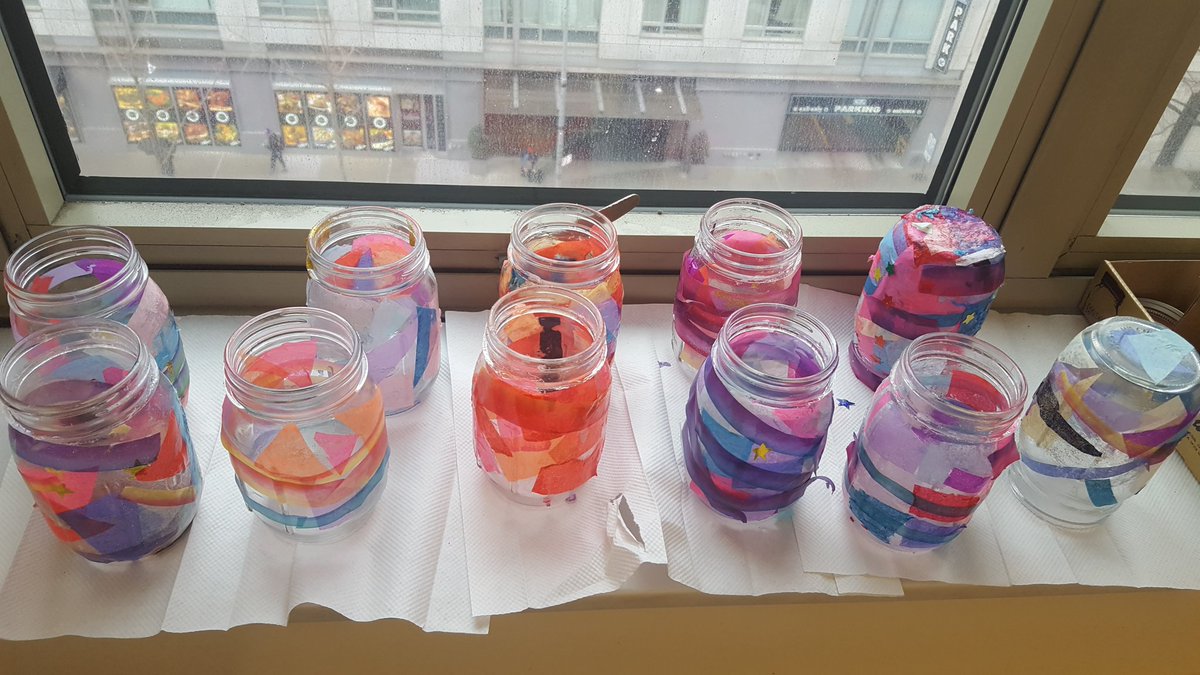 mapigago_82's tweet photo. #TSCIPW Muslim stained lamps in Crafts around the world @The_School https://t.co/FUTkPve5Lg
