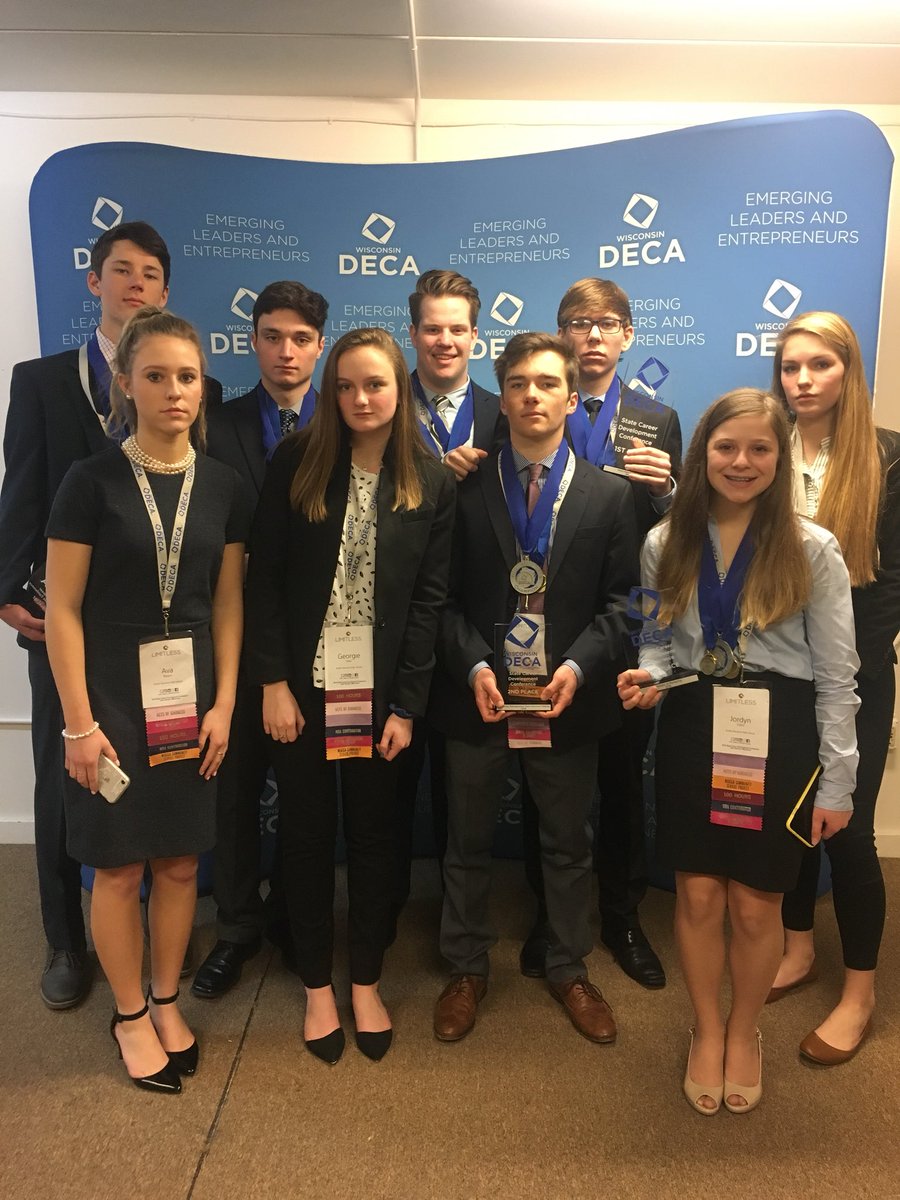 KMDECA's tweet photo. Kettle Moraines 2018 ICDC qualifiers! Congrats to everyone who competed in this years state competition #WIDECADSCDC https://t.co/6noVu7PP0w
