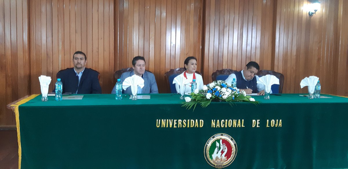 CIFIUNL2018's tweet photo. Hoy el Club de Investigación de la Carrera de Economía de la #UNL organizó la conferencia "Contratación Pública Proyecciones 2018" con la presencia de @silvanavallejo Directora Nacional @SERCOPec . Acompañó a este acto el Presidente de la #CIFI Juan Manuel García @Jmanologarcias https://t.co/qce3zwLvgi