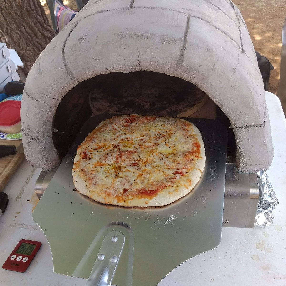 BorderlandBread's tweet photo. Want a hot pizza for lunch? We're slingin' pizzas at Plaza Liquors across from the Copper Queen Hospital here in Warren!
Come on by for a quick lunch before it's all gone! https://t.co/F7UXQLn2OD