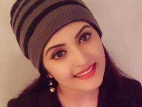 MuskanPk871's tweet photo. کچھ نفرتوں کی نظر ہوا میرا یہ وجود
باقی جو بچ گیا تھا محبت میں مر گیا https://t.co/g4ICJLDdUm