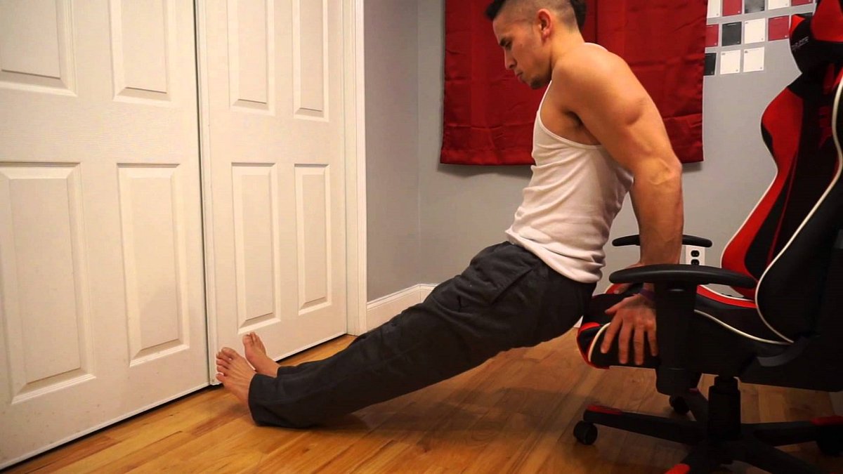 juliaferi's tweet photo. How to Build Body at Home Without Equipment https://t.co/81ZhzjDrNO https://t.co/qwZe4K0K4x