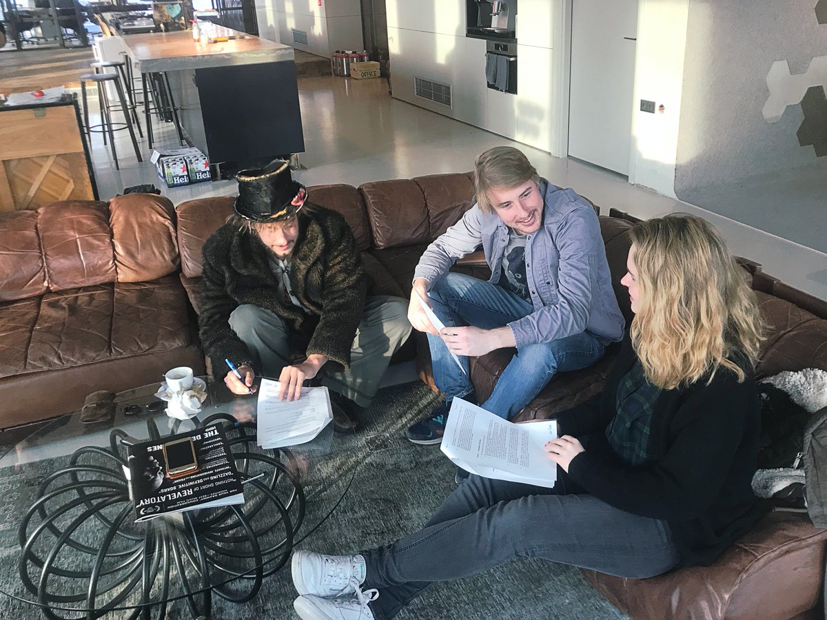 ☀️🌸 High hats, ten toes, spilled coffee and a lot of laughs. The Magic Mumble Jumble came by our office last Friday to sign their song ‘ten toes like me’ - give it a spin here: spoti.fi/2I8eSaQ