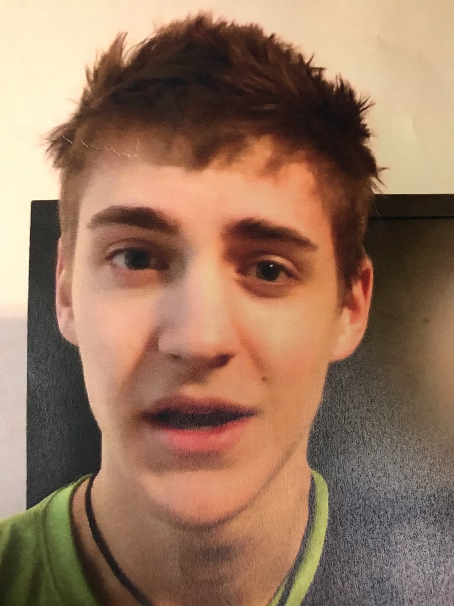 justin04122's tweet photo. I’m drawing you in my art class❤️@Ninja https://t.co/BB3tF4rPrQ