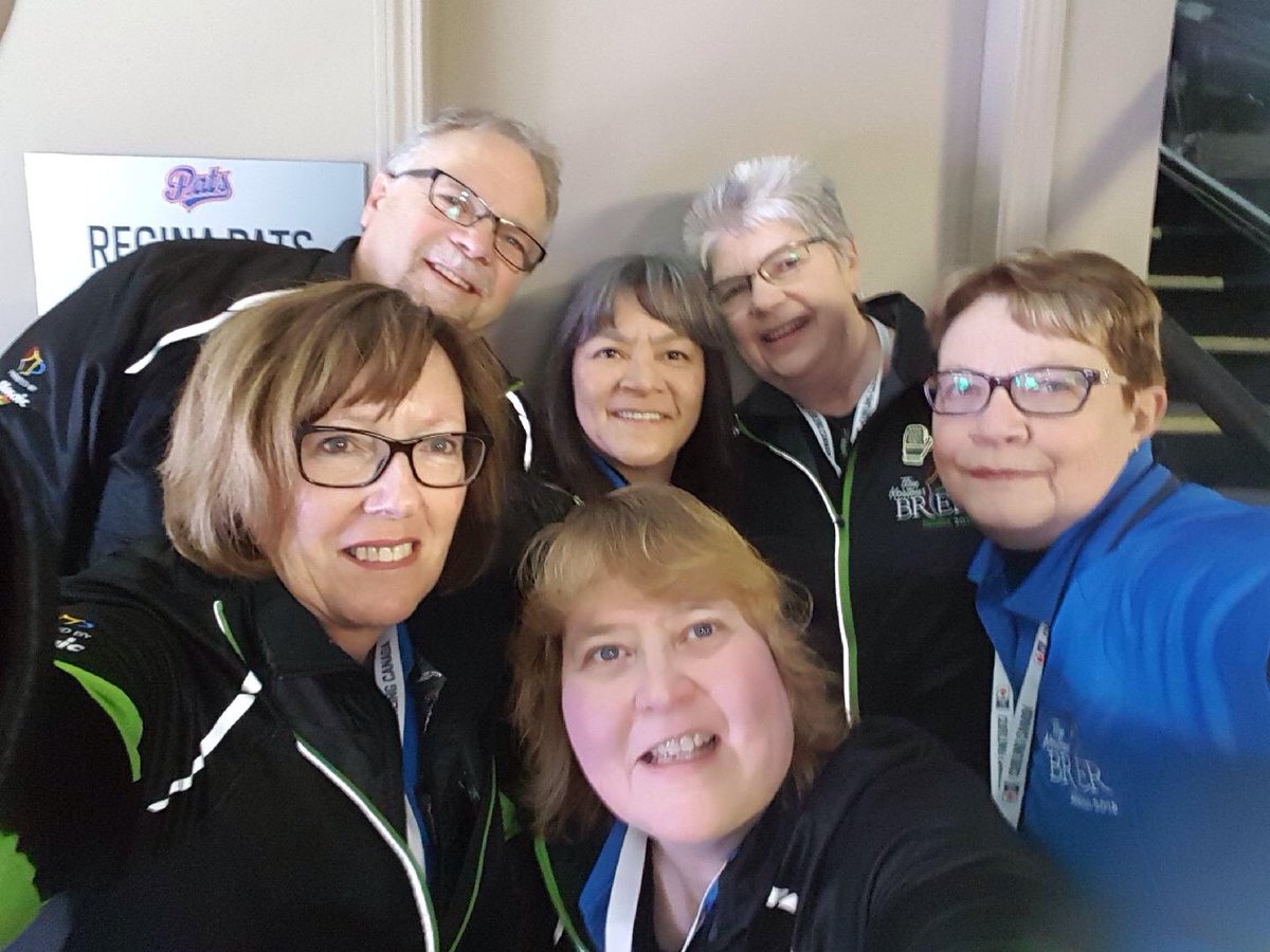 jpomalis's tweet photo. Rock'n the clocks #Brier2018 with token guy Brian and the Ladies #curling #LiveItLive #rlpbrier https://t.co/awWkWY66st