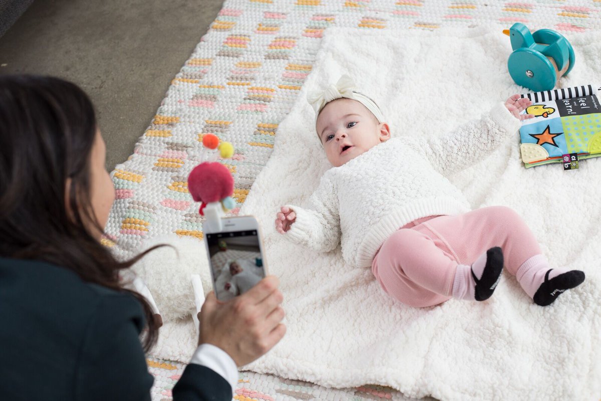 lookalus's tweet photo. Hey mom and dad! We have something that will help you snap the cutest baby photos :) Coming soon to Indiegogo. #NewMom #parenting #PArentingTips #parentinghack https://t.co/crISEkdwjv