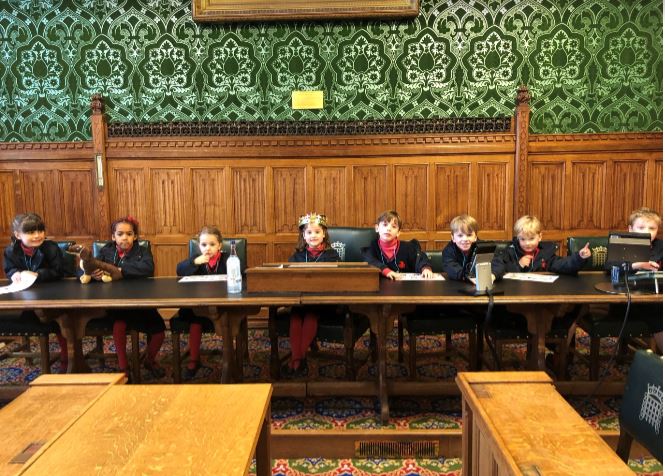 thomassclapham's tweet photo. Our budding MPs and Prime Ministers in the Lower School had a wonderful time at the Houses of @UKParliament today! https://t.co/FlvFe0CfBT
