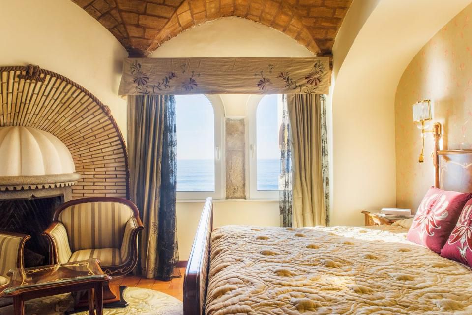 JorgeCarmo9's tweet photo. #Portugal #Guincho #Cascais #romanticdestinations #travel ✈️🇵🇹🏰💌 A Romantic Hideaway at the End of the World: Fortaleza do Guincho in Portugal via @forbes https://t.co/5xJ7GOOaLS https://t.co/HIdnZouUup