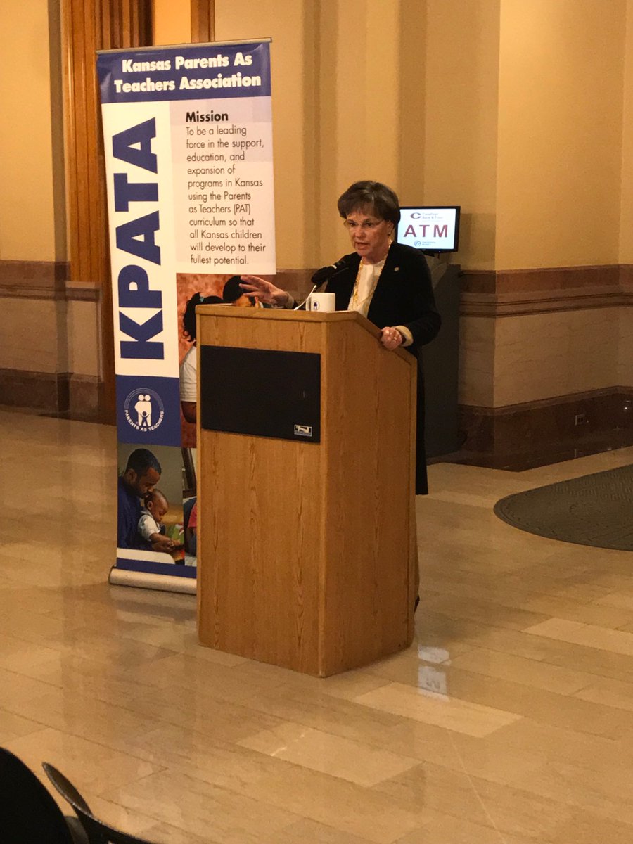 MrsMattHoffman's tweet photo. The only way we can be successful is invest early! #IBackPAT Senator Kelly https://t.co/5djQz1ZPc5