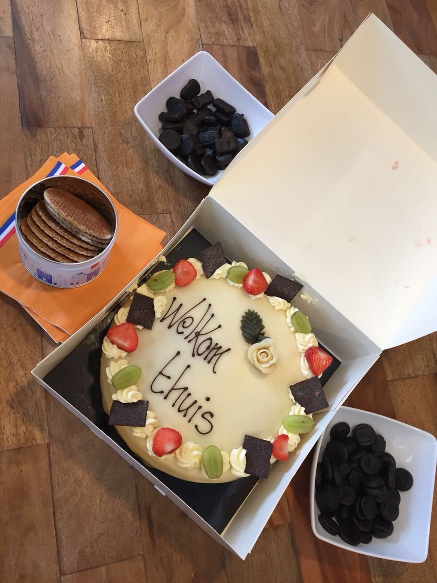 Martsprojecten's tweet photo. Onze collega Annette is na een reis van 7 maanden weer aan de slag bij Marts! #blijdatzeweerterugis
https://t.co/JcGA3gy0qo https://t.co/AoJA07tiVX