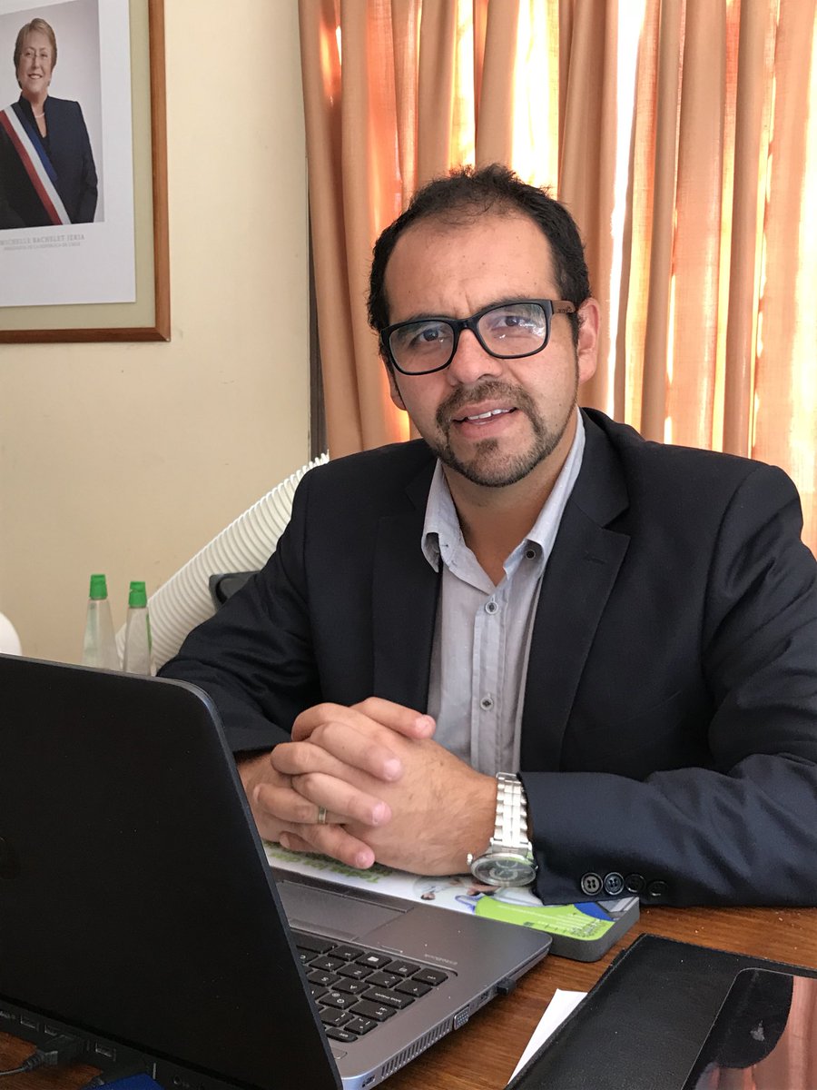 EconomiaMaule's tweet photo. Srm de economía preside el último gabinete económico y agradece por su dedicación y profesionalismo a cada uno de los directores de servicio por el trabajo realizado. https://t.co/TFEr2vHccv