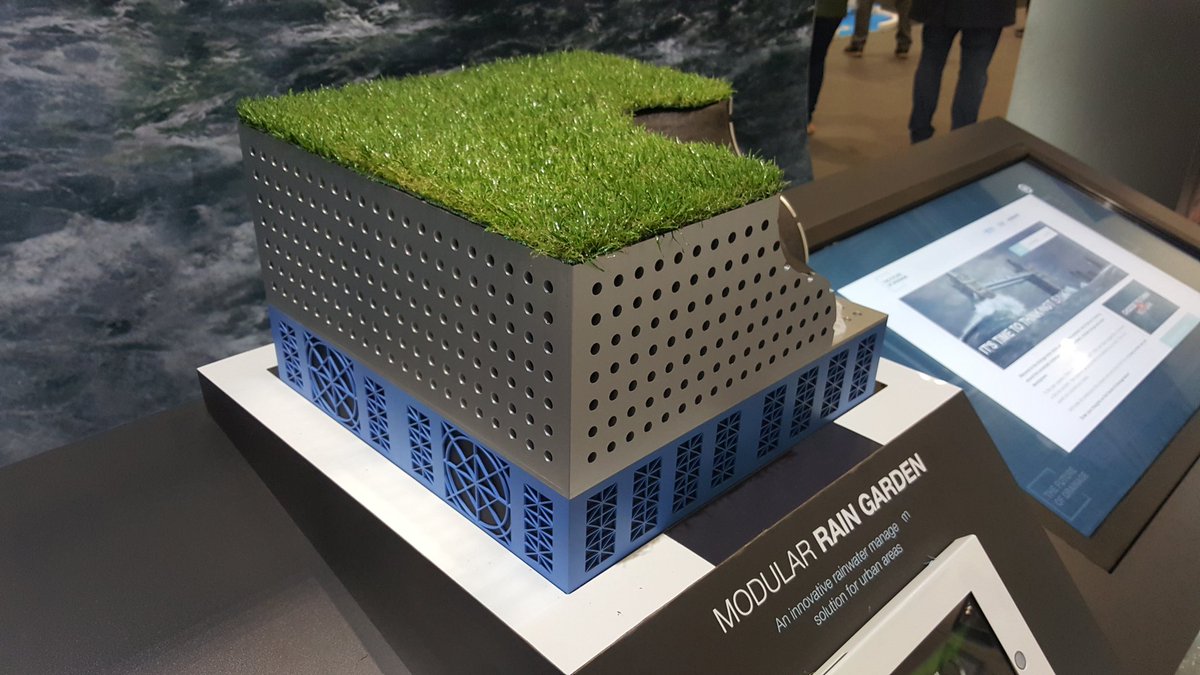 EmilevanRinsum's tweet photo. De #futureofdraining wordt voortvarend opgepakt op #ecobuild2018 ... mis alleen de #greenroofs & #smartroofs ... @WavinGroup ... 'the solution of the waterproblem is also on #cityroofs ..." @Ecobuild_Now https://t.co/VkvrN9zndb