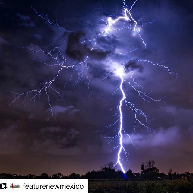 KWSantaFeStyle's tweet photo. #Repost @featurenewmexico with @get_repost
・・・
Credit: @jake_werth #featurenewmexico #newmexico #nm #505 #newmexicotrue #575 #landofenchantment #nmlife #nmtrue #purenm #newmexico_igers #nmgrammers #newmexicoskies #newmexicolove #newmexico_igers #new… https://t.co/kZb3gM2G85 https://t.co/FClhGh9gId