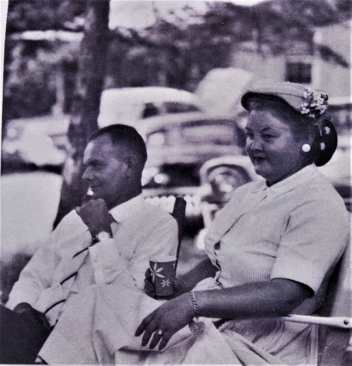 ama_museum's tweet photo. Spring is coming! Take a look at this photo of Mrs. Wales and Col. Wales in the spring at AMA #militaryhistorymuseum #vamilitary https://t.co/XOF0jWyEl2