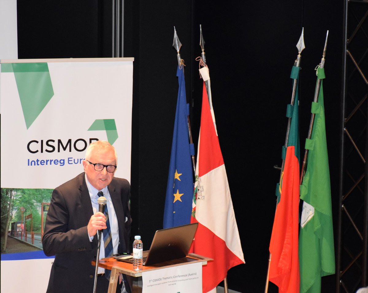 InterregCismob's tweet photo. Brian Masson is participating in the conference with the thematic Big Data. #CISMOB #SustainableMobility #ICT #LowCarbon https://t.co/PH4IHdndIo