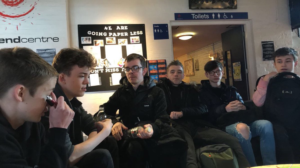 TheEDGEProject2's tweet photo. On Tuesday, students continued planning their ideas and then had a workshop based on Audio and Lighting within Media and Film. Students also practised using equipment, such as cameras! https://t.co/TnyyqnGOQr