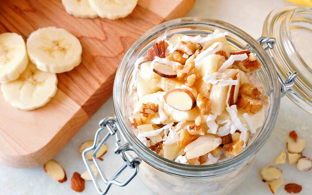 It's #NationalCerealDay, try 9 Good-for-You Cereal Hacks for a Healthier Breakfast Bowl: bit.ly/2FijltM 🥄