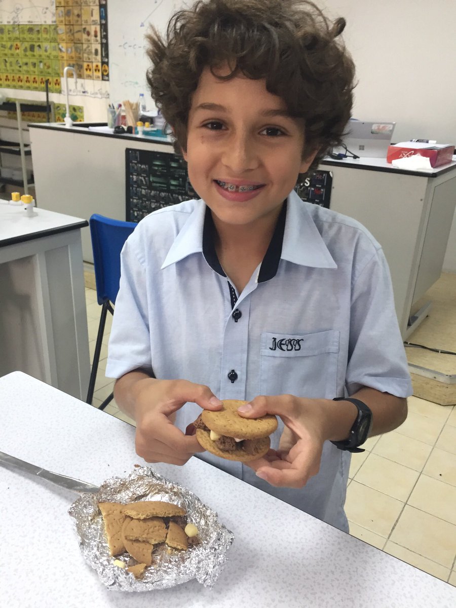 JESSMakingaDiff's tweet photo. @JESSYear7 enjoying making s’mores in their solar ovens #adventureclub #JESSenrichment https://t.co/3ISFiNHGGC