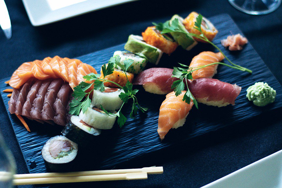 selectcitymag's tweet photo. Craving #sushi? Have some #sake and try a new roll this week at these top restaurants in #Miami: https://t.co/YbDNRvGID2 https://t.co/wwHwwKWcbF