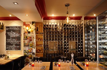 carnetsrunneuse's tweet photo. @MrPapounet Lundi soir j'ai testé un resto bistronomique super chouette dans le haut Marais, le Petit Commines. Venez découvrir de nouvelles saveurs sur le blog avec la cuisine des papounets : https://t.co/O4A5Wssrna https://t.co/Q3oMHsaZts