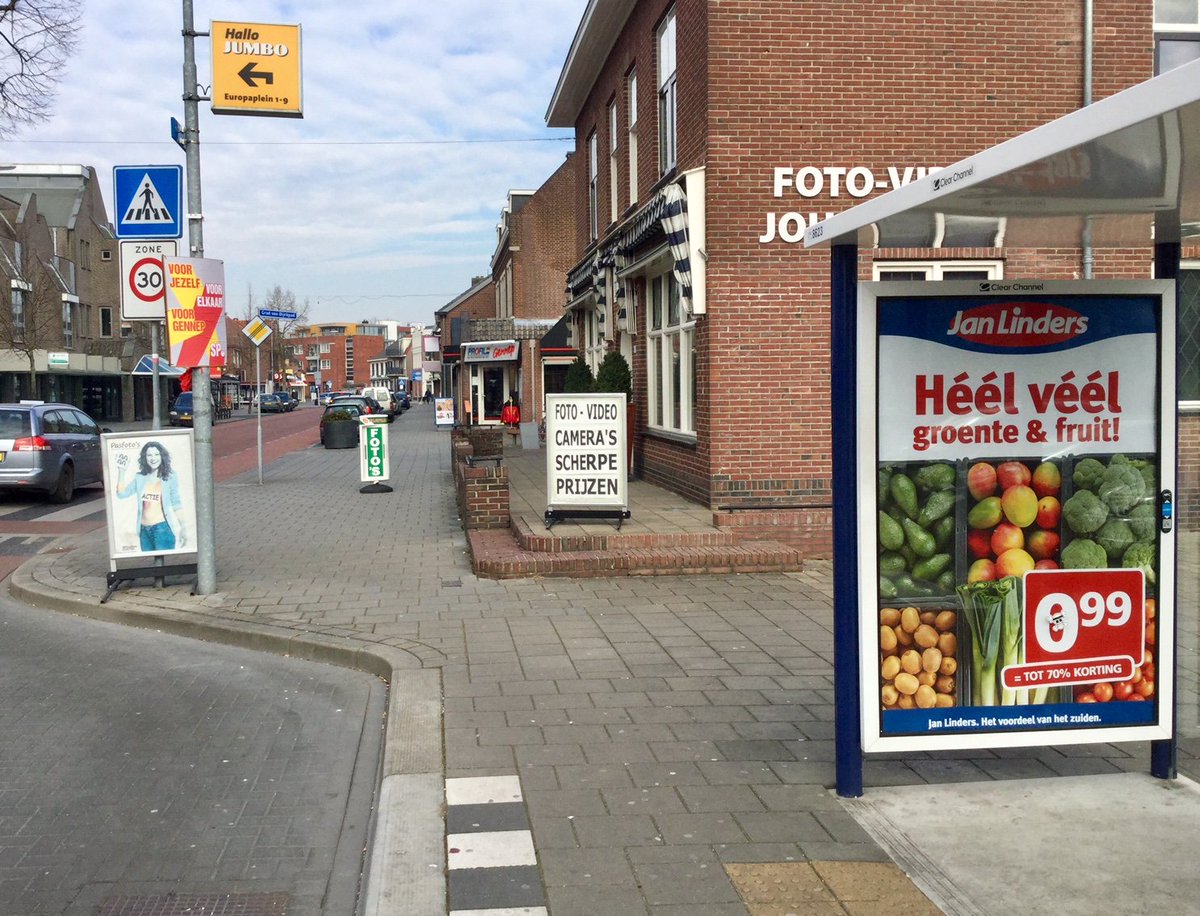 lekker #gezond bij Jan Linders Héél véél groente &amp; fruit. Jan Linders. Het #voordeel van het #zuiden.