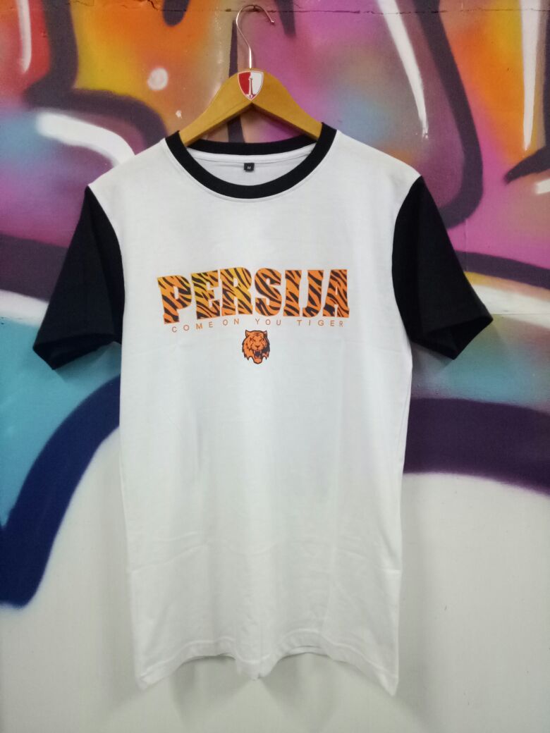 Ready !

T-shirt Persija ( white-black )

-Combed 30s 
( Adem banget buat di tribun )
-Sablon Rubber Dove 

Size M L XL XXL 

IDR 100k 😘
