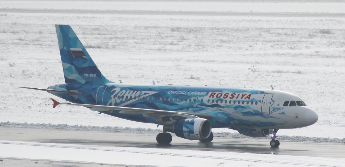 Rene_Hofmann_LE's tweet photo. Today at #LEJ_Airport
#Rossiya - Russian Airlines #Airbus A319-111
VQ-BAS "Zenit St. Petersburg" Special C/S
#Planespotting #AVGeek https://t.co/GnOAo1p7d1